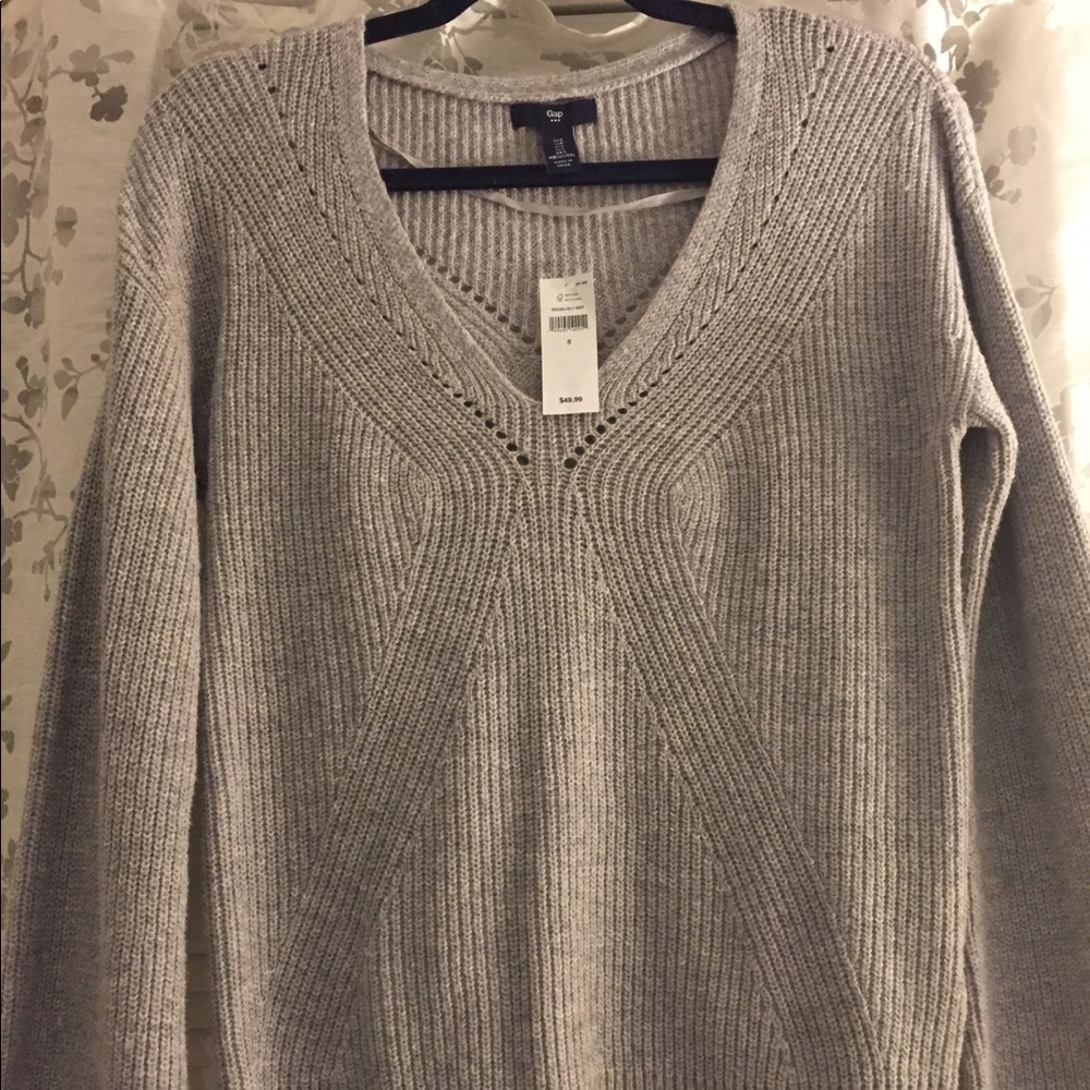 Gap grey sweater, bell sleeve NWT